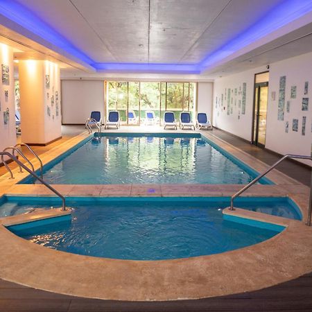 Alejandro 1º Hotel Salta Exterior foto The swimming pool at the hotel
